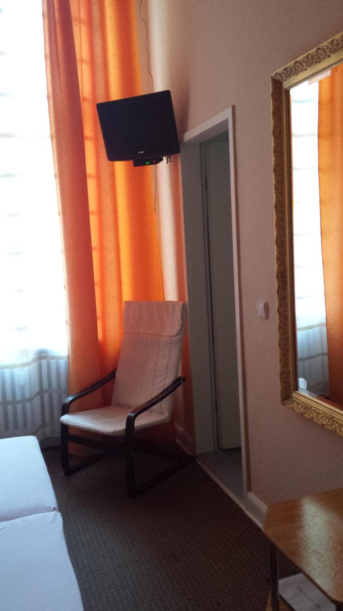 Hotel De Ela 2*
