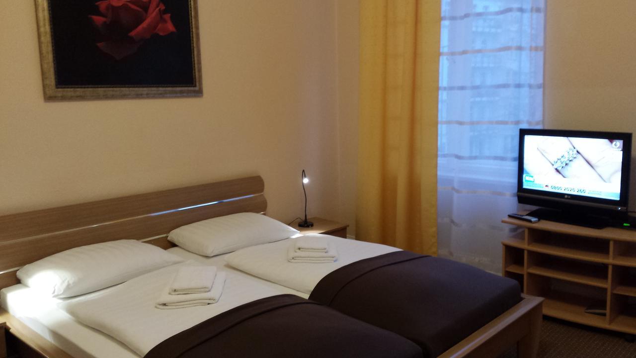 De Ela Hotel 2*
