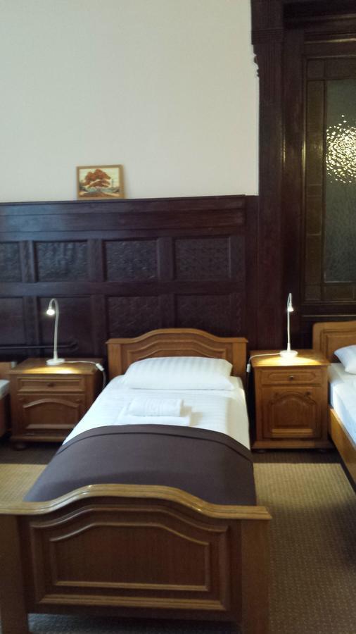 Hotel De Ela